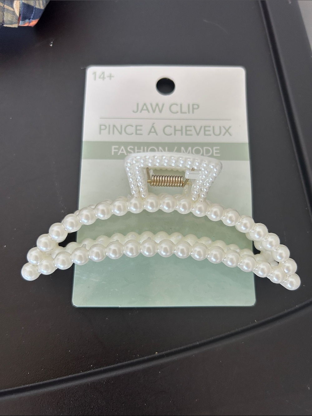 Pearl-Effect Jaw Clip Hair Accessory - White